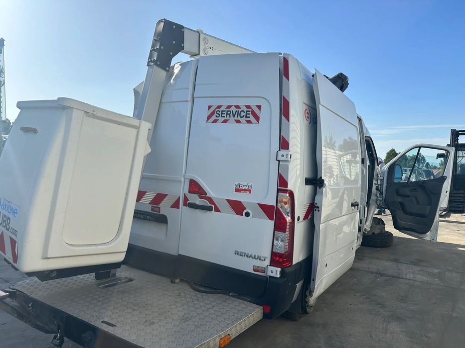RENAULT MASTER III FASE III 2.3 BLUE DCI 145 CV DE 2021 MOTOR M9T 708 COM GRUA PLANTAFORMA DE CESTO K32