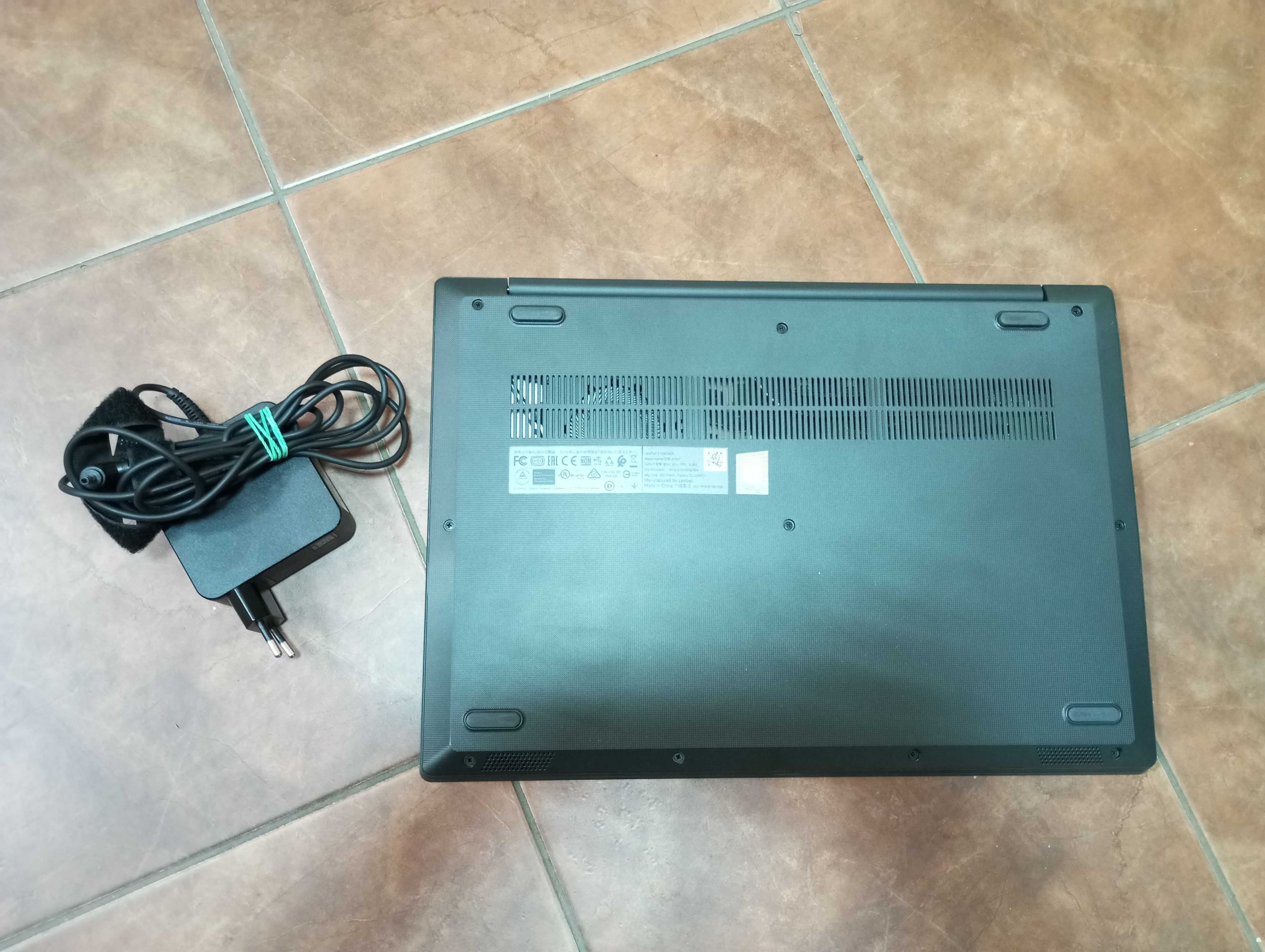 Ноутбук Lenovo IdeaPad 3 15ADA05/Ryzen 3020e/RAM4GB/HDD500Gb/