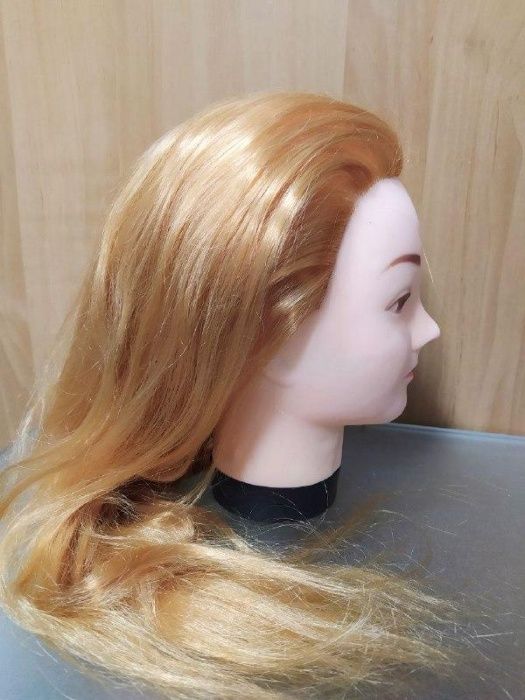 Манекен для зачісок. Учбова голова. Болванка для парихмакерів.