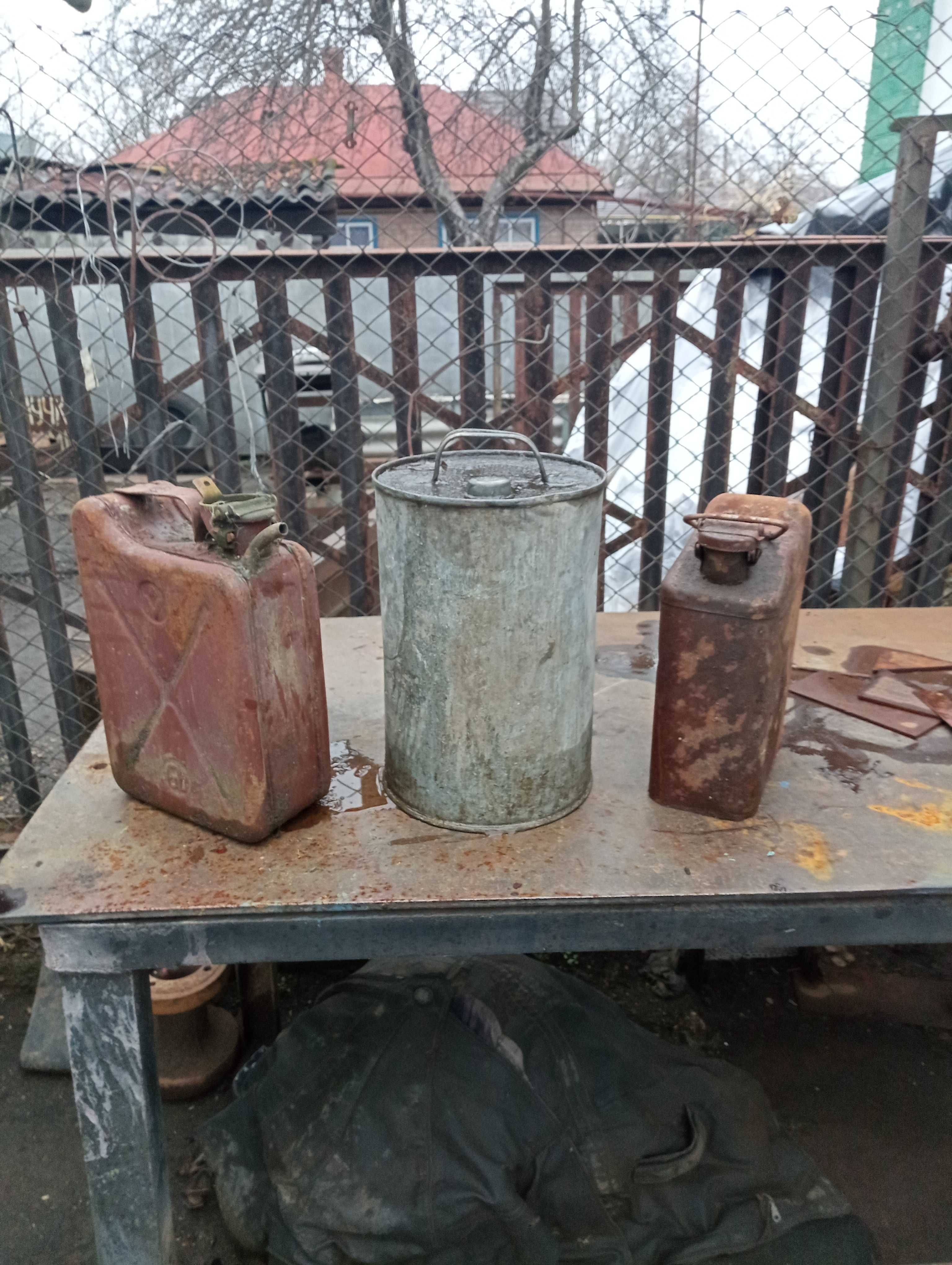 Продам бочку металеву-200 л товстостінна