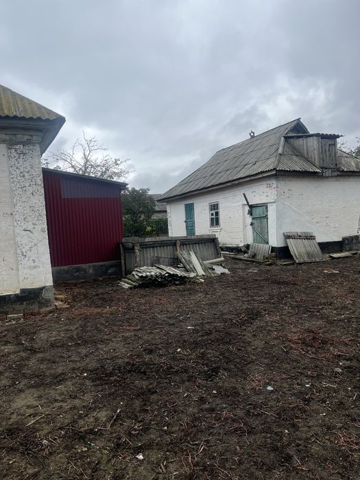 Продаєть житловий будинок в с. Синьки