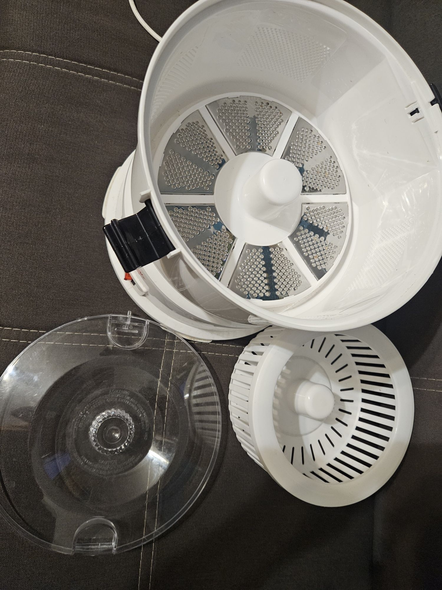Elektryczna obieraczka do ziemniaków De Gusto