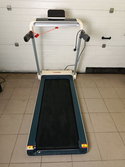 Бігова доріжка Vigor XPL400