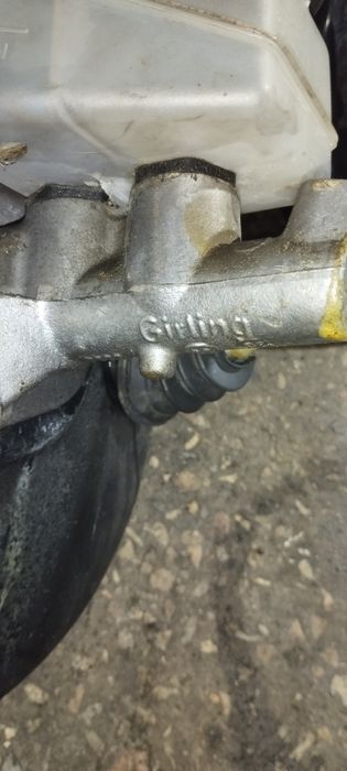 Вакуумный усилитель тормозов, главный цилиндр Мерседес w 124