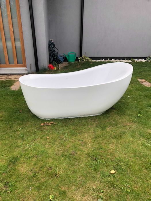 Biała Wanna wolnostojąca