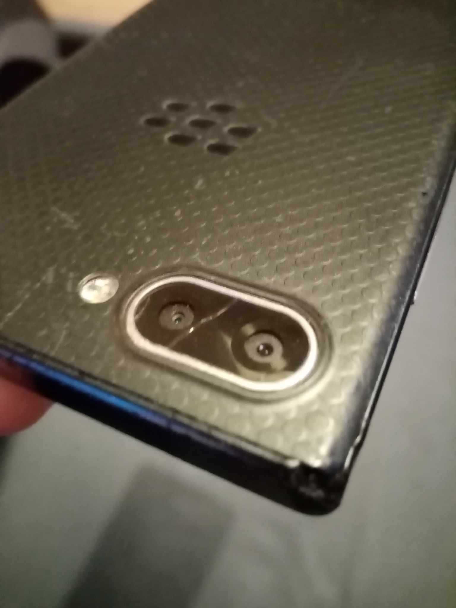 Blackberry KEY2LE 64GB uszkodzony wyświetlacz, nie ładuje