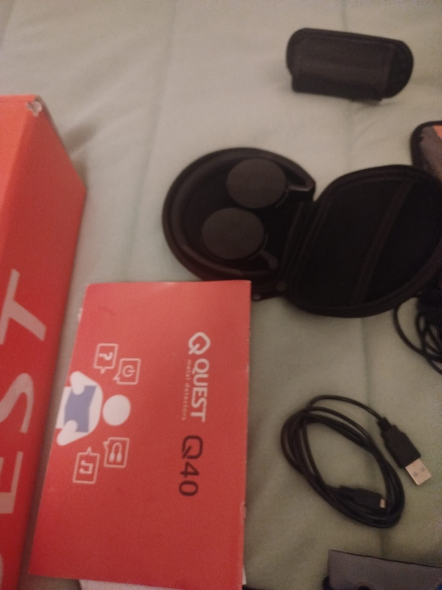 Quest q40 metal detector