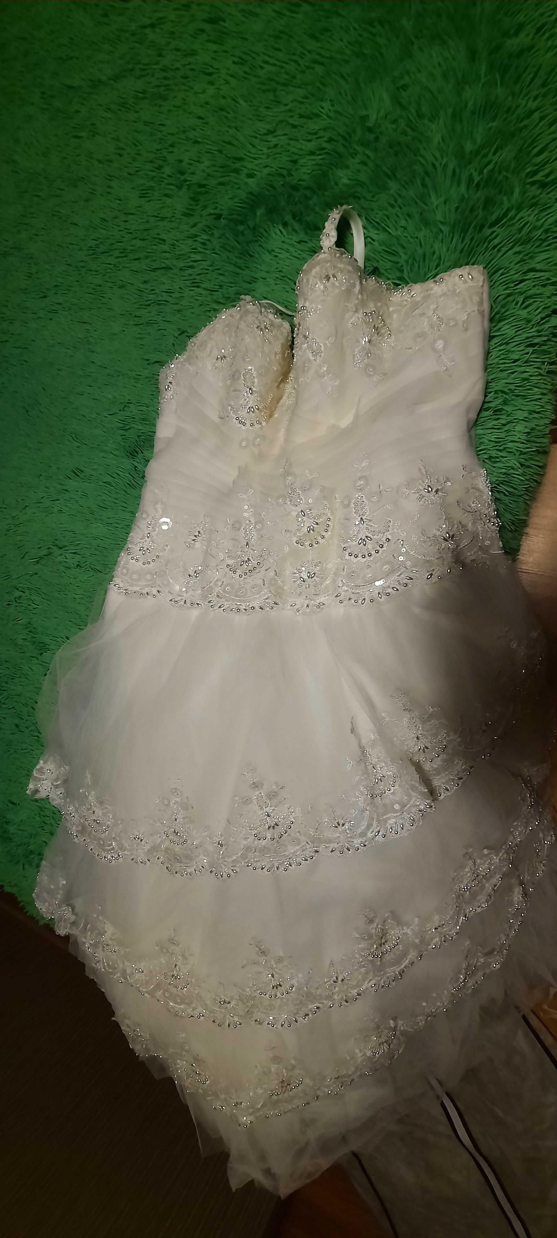 Продам свадебное платье большого размера
