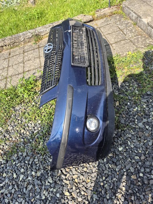 Передній бампер фари Toyota corolla verso