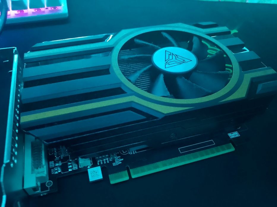 Nvidia geforge gtx 750 2GB