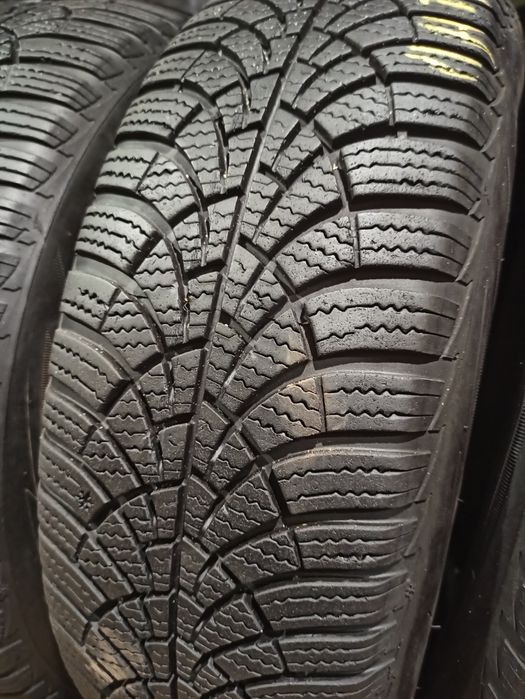 Зимние шины 185/60 R15 Good year Ultragrip 9 резина