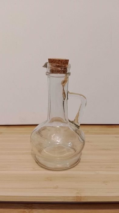 Butelka szklana z korkiem do oliwy, 200 ml.