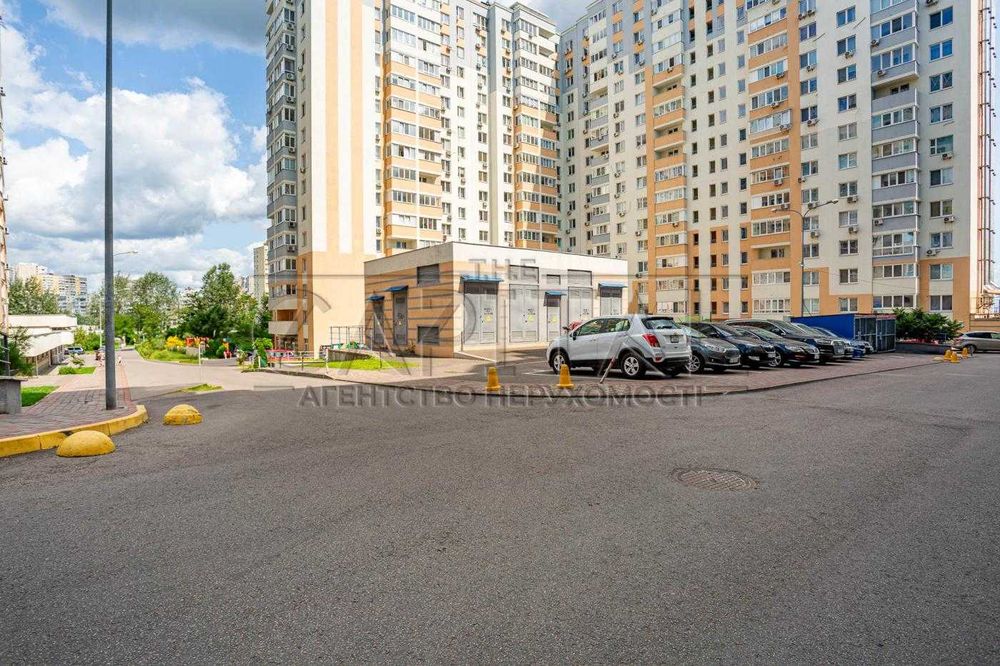 Продажа 2к квартира 64м2 по вул.Данченка 32 біля Ретровіль Виноградар