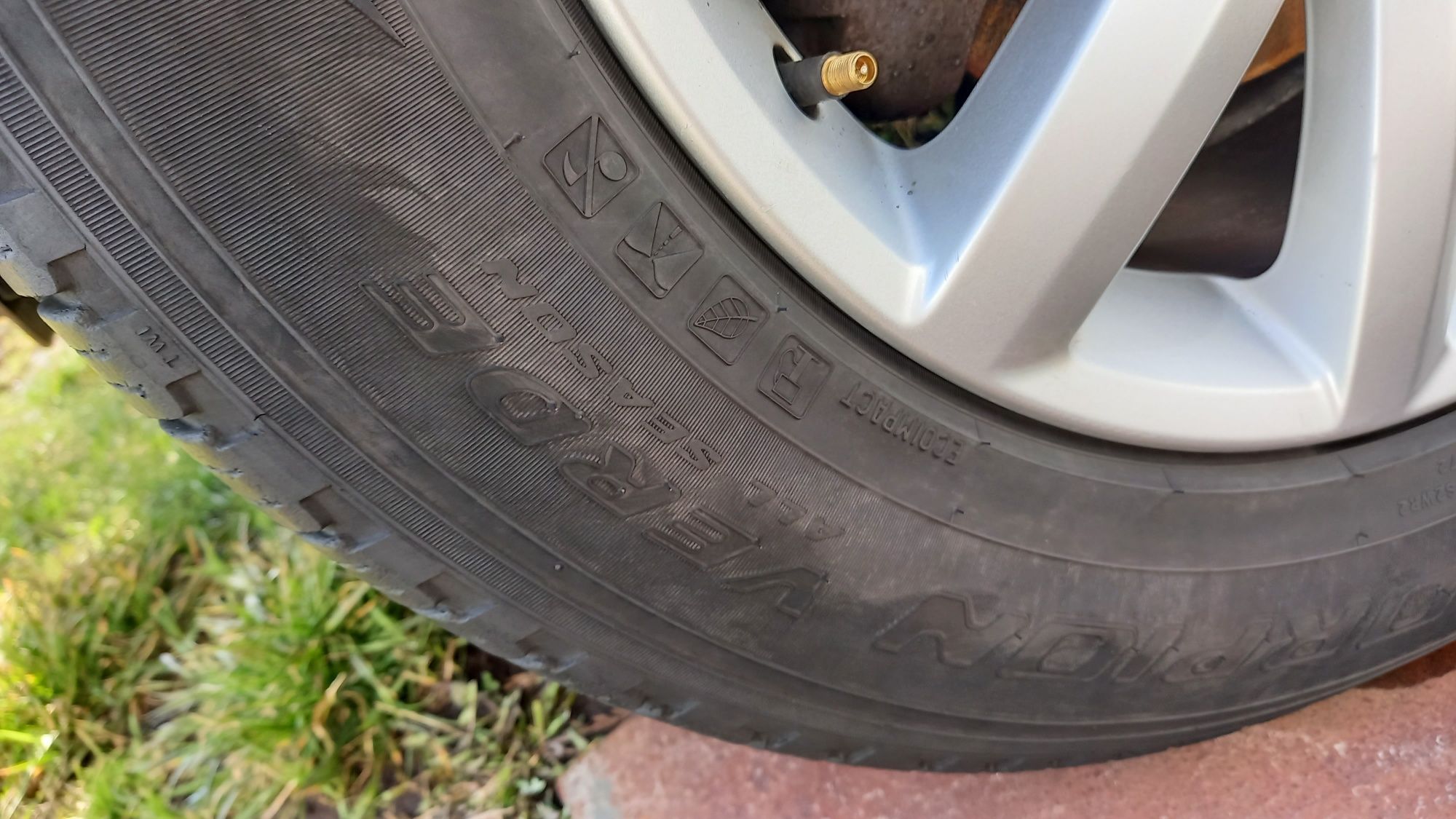 Колеса диски резина 255/55/18 r-18 pirelli scorpion гума 5×130 Туарег