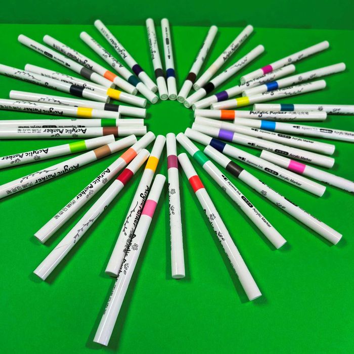 Маркеры фломастеры акриловые новые 36 шт