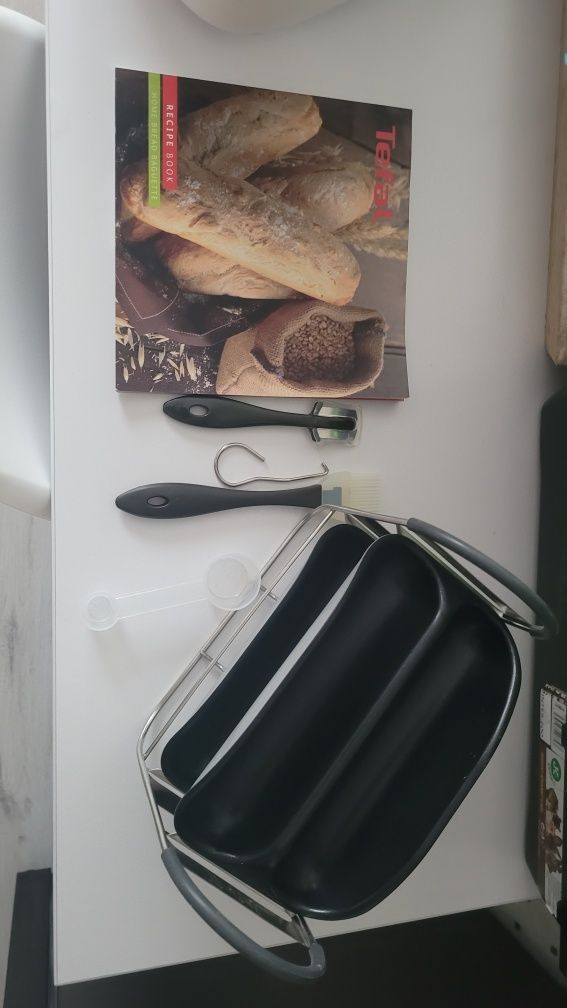 Wypiekacz do chleba TEFAL PF610138