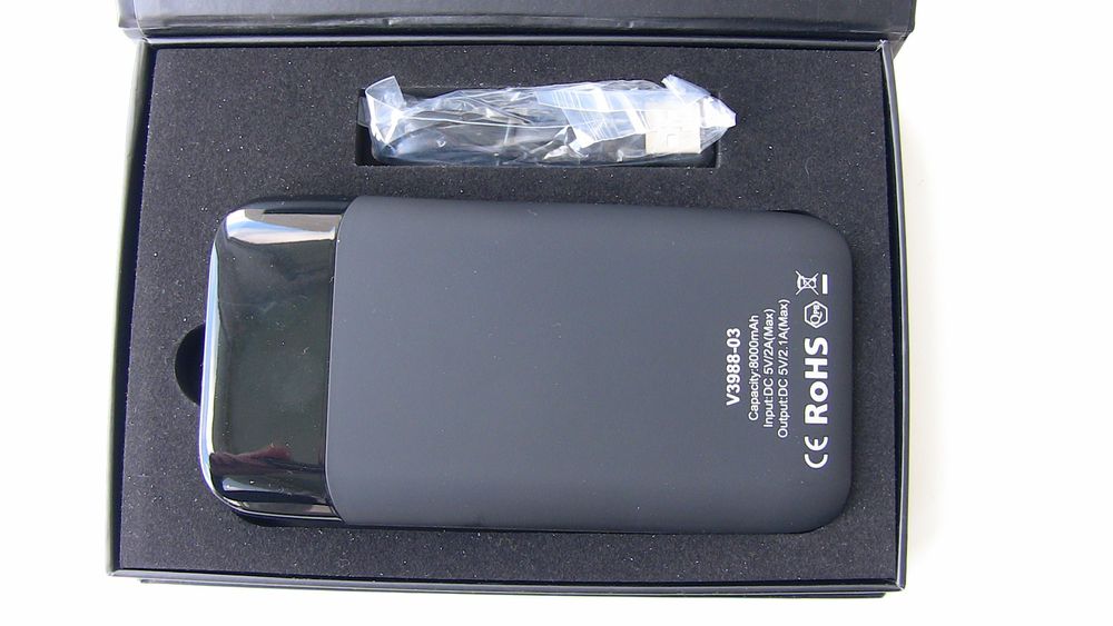 Внешний аккумулятор (Power Bank) на 8000mAh