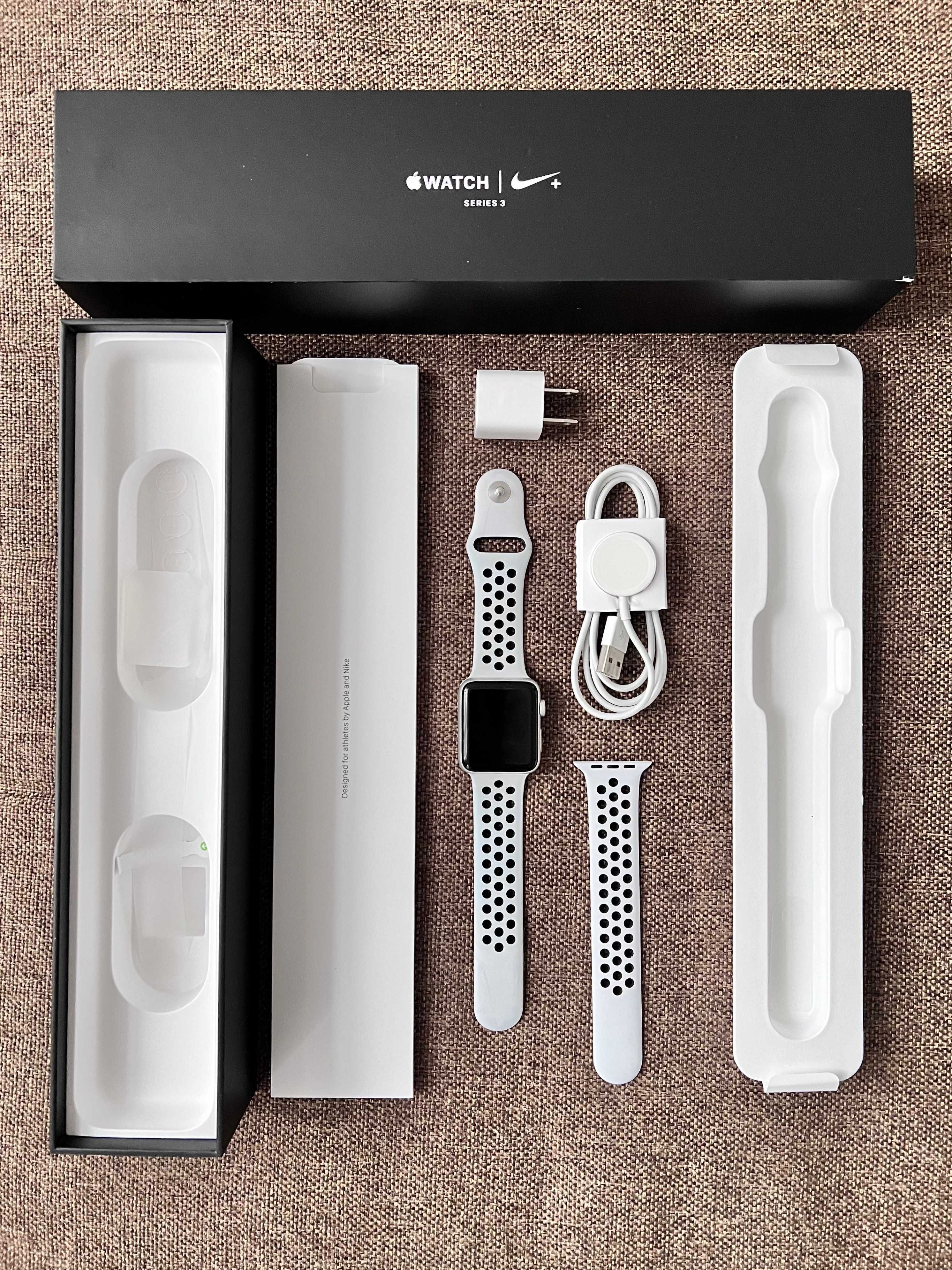 Apple Watch 3. Nike edition. 42mm, Silver