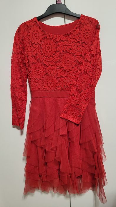 Sukienka czerwona wizytowa 140