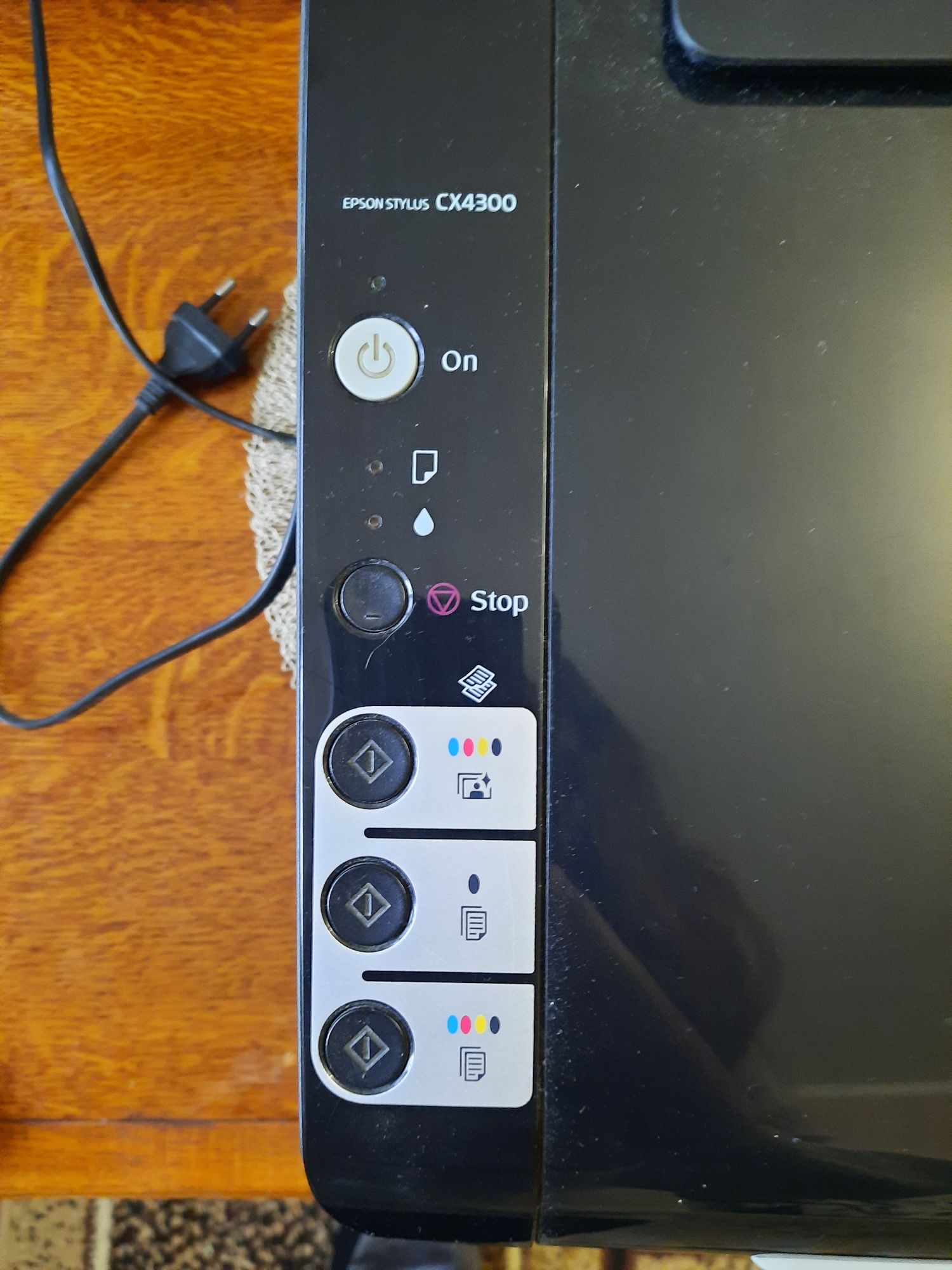 Принтер epson cx4300, фарби у подарунок