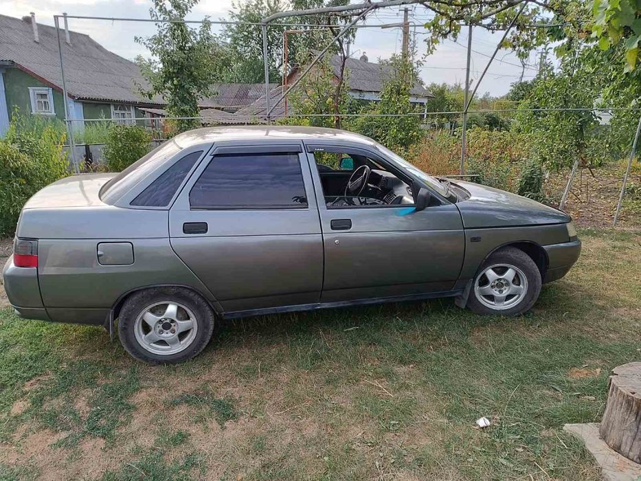 Продаю автомобіль  LADA 2110