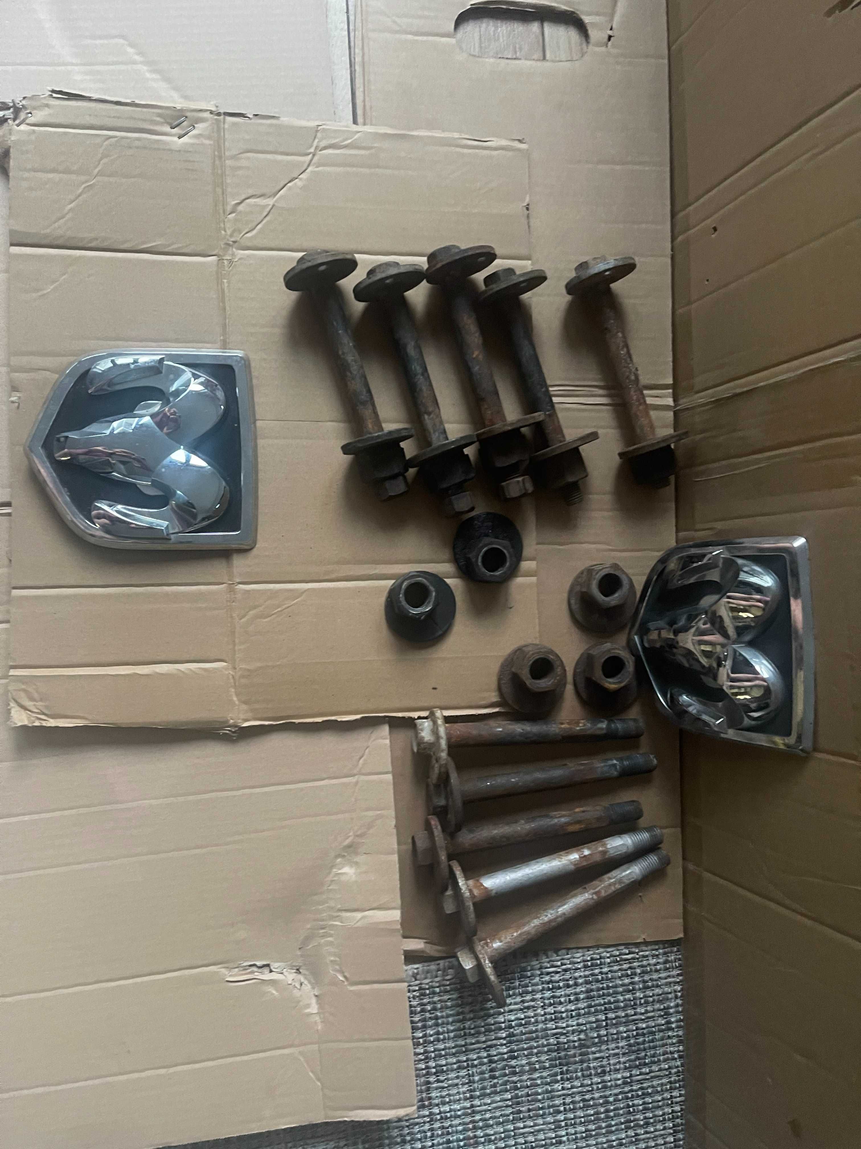 Śruba regulacji wahacza dolnego Dodge RAM 1500 IV DS 1500 Jeep