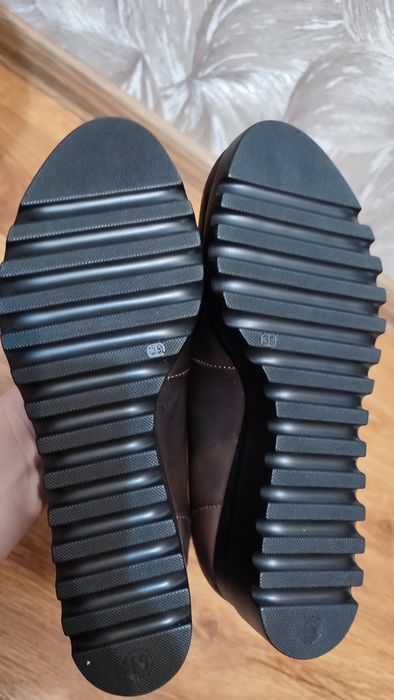 Шкіряні туфлі жіночі