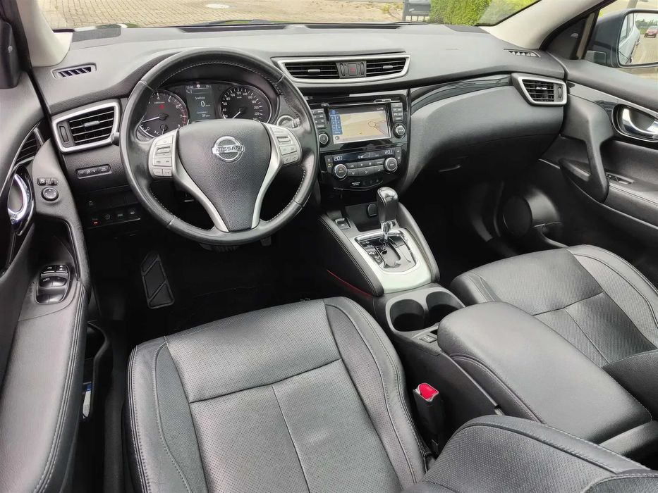Nissan Qashqai      2015