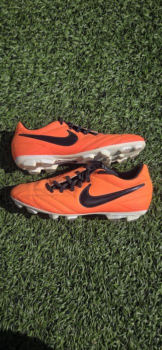 Nike T90 Laser IV FG (Firm Ground).
