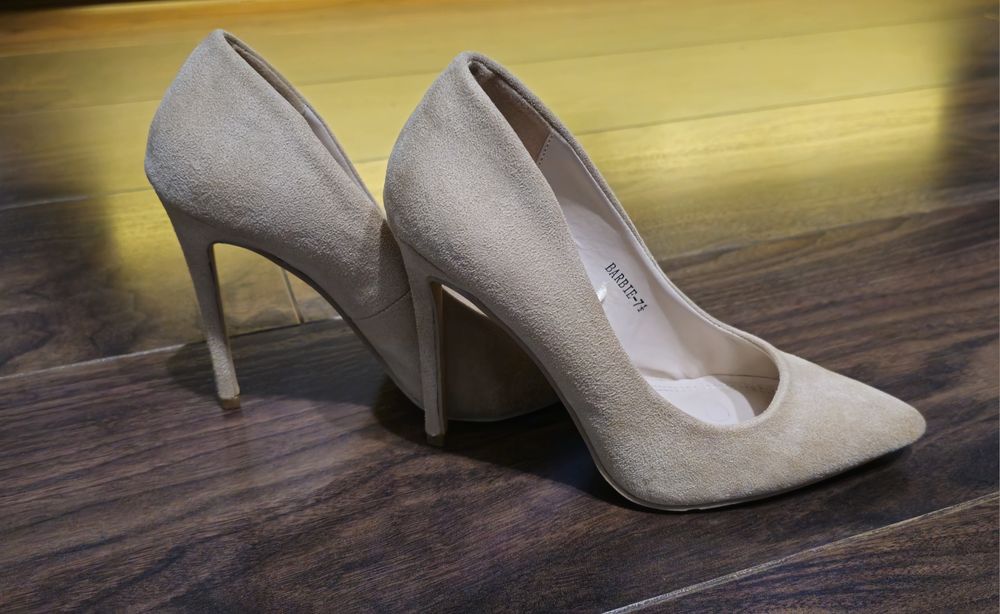 Туфлі-лодочки бежеві