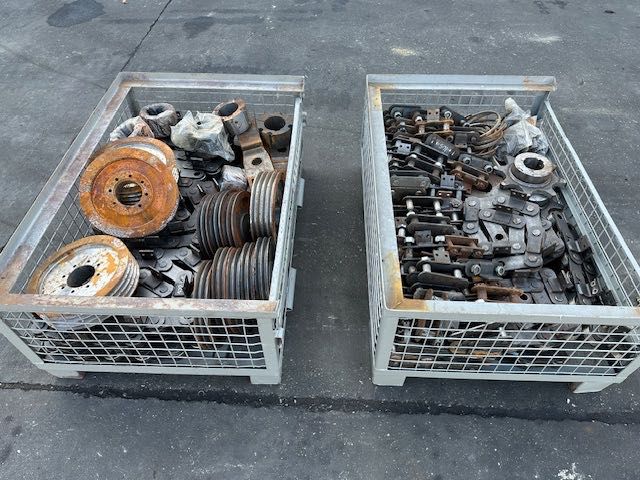 Podajnik łańcuchowy gala nowy 2 skrzyniopalety komplet