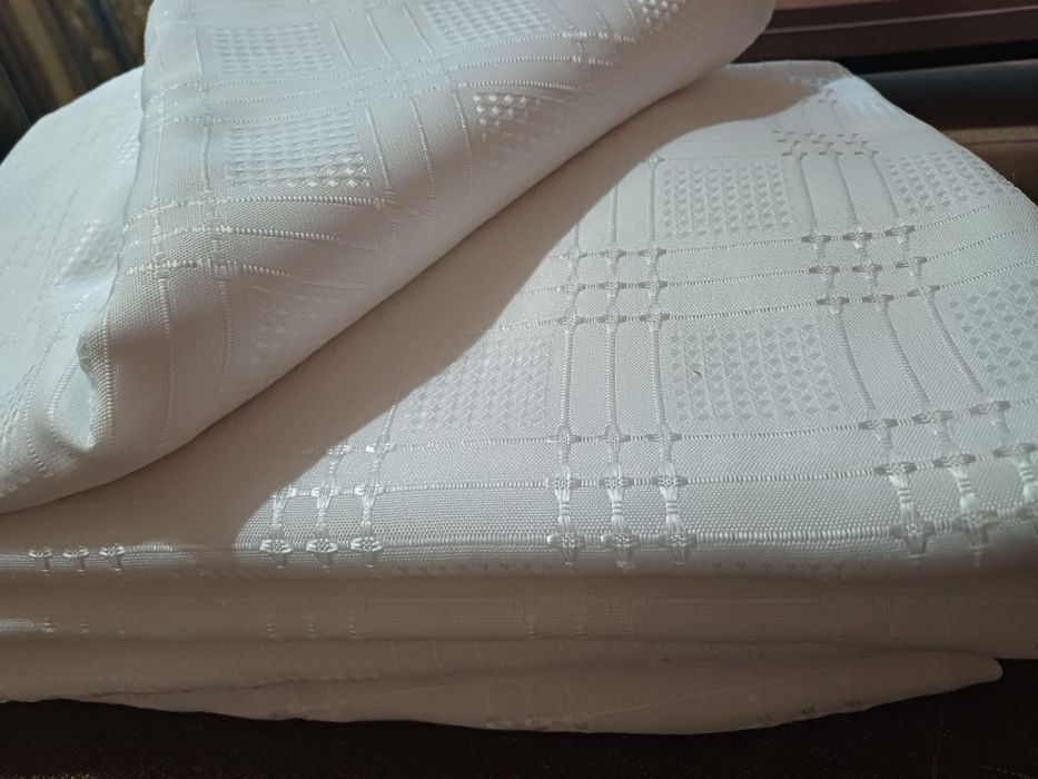 Скатерть на стіл