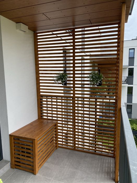 Zabudowa balkonów  na wymiar Pergole balkonowe , donice z kratką