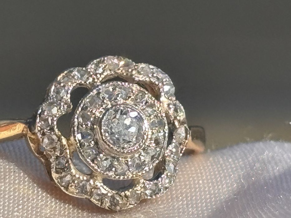 Pierscionek Złoty 18k Au750 Epoka Wiktorianska Diamenty szlif różany