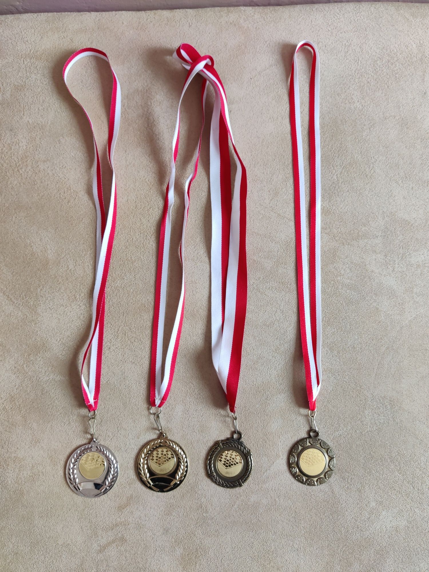 Medale sportowe - warcaby, szachy