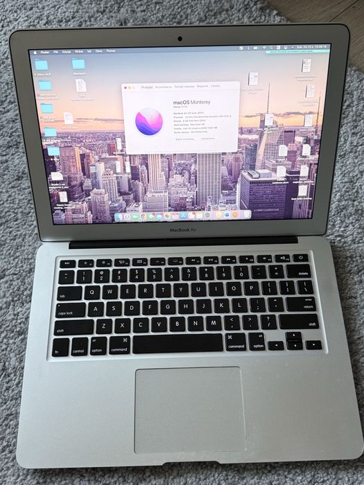 MacBook Air 13” (2017, A1466) – i5 / 8GB / SSD / macOS Monterey