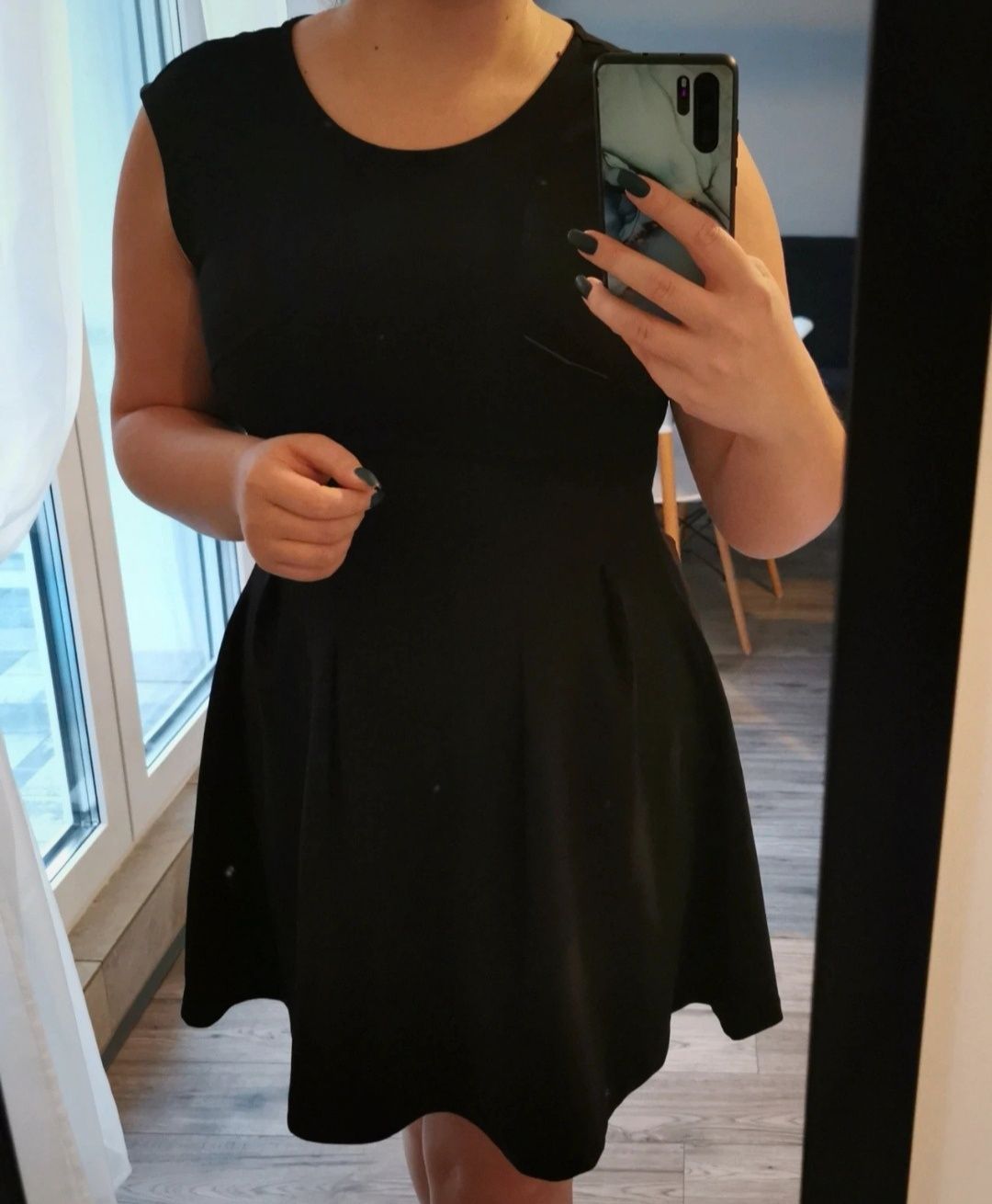 Czarna sukienka L