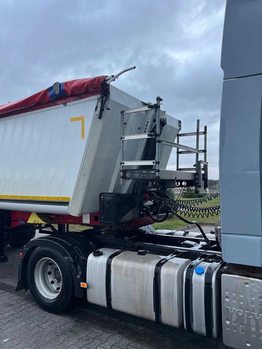 CESJA LEASINGU | Wywrotka SCHMITZ Cargobull SKI 33M3  | 2015 ROK |