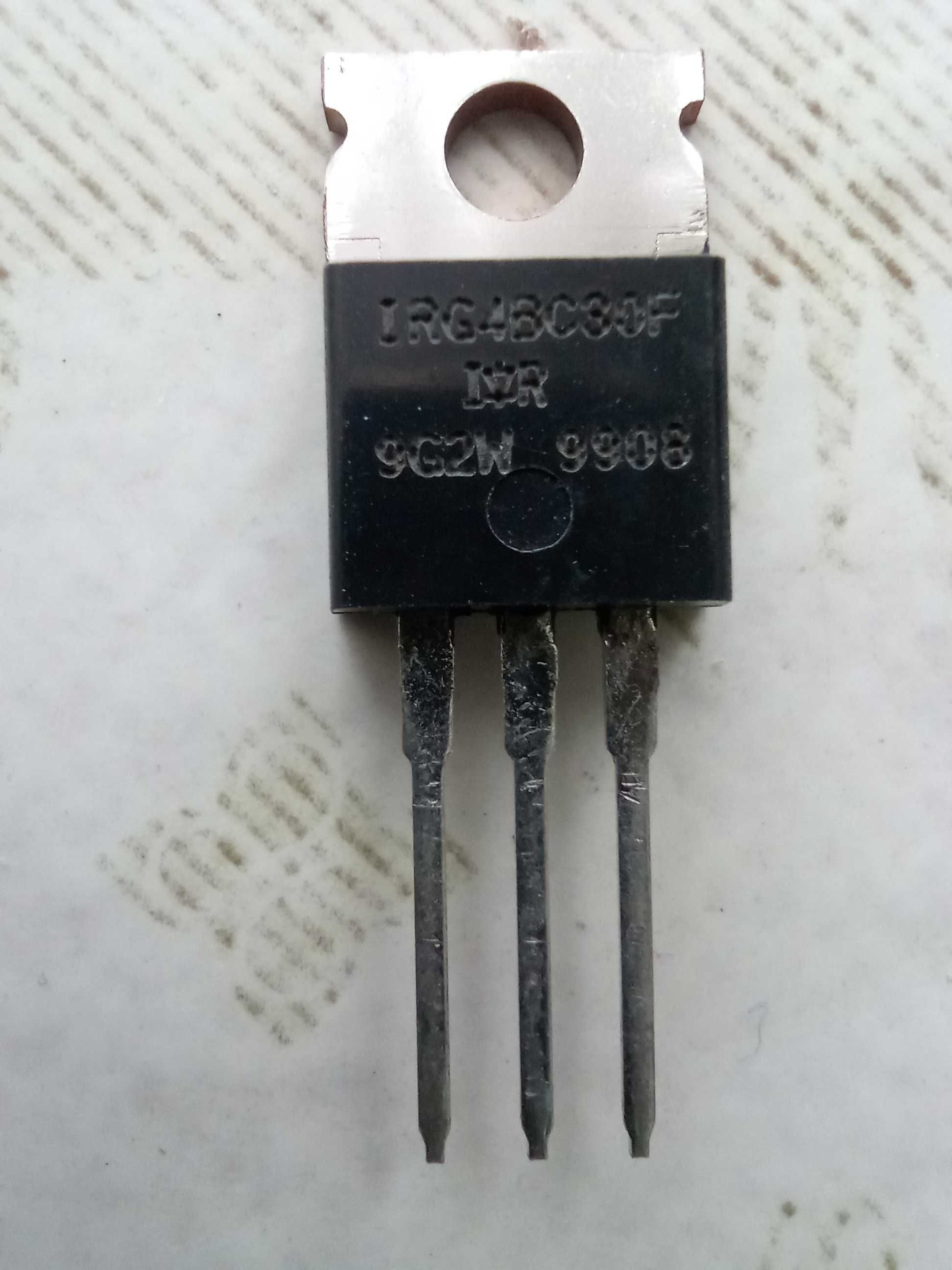 Транзистор IGBT IRG4BC30F