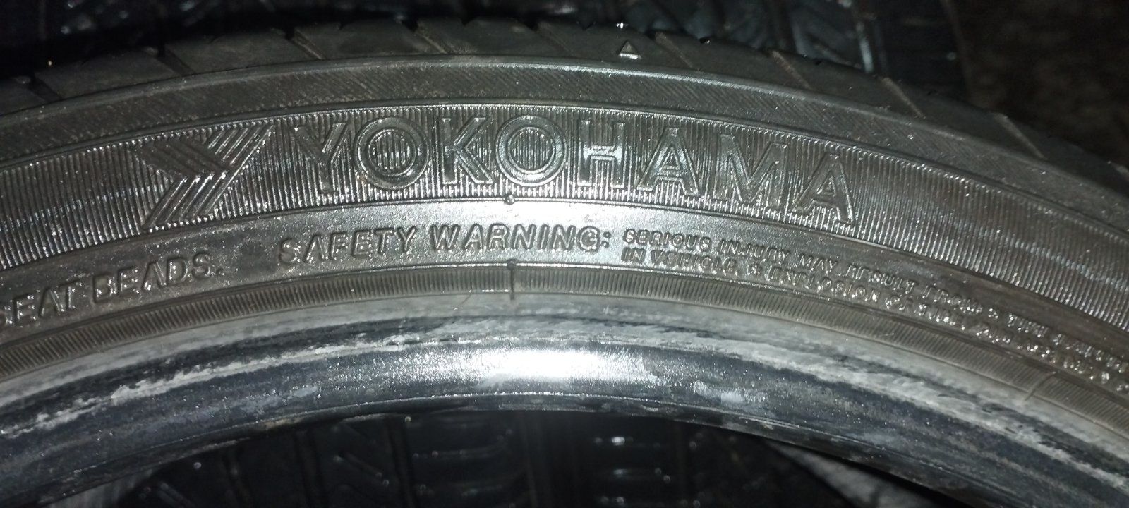 Продам б/у резину YOKOHAMA 225/40 R18