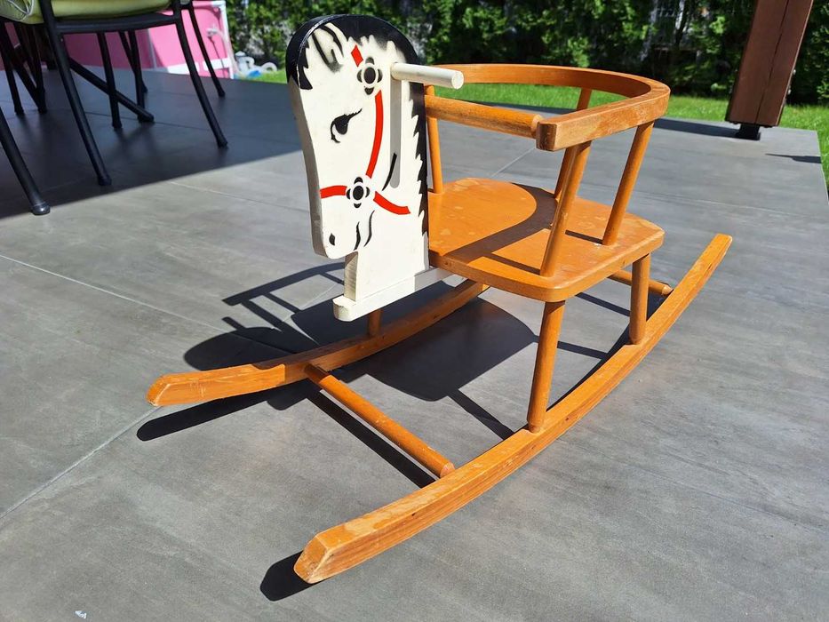 Bujak koń na biegunach drewniany z siedziskiem retro
