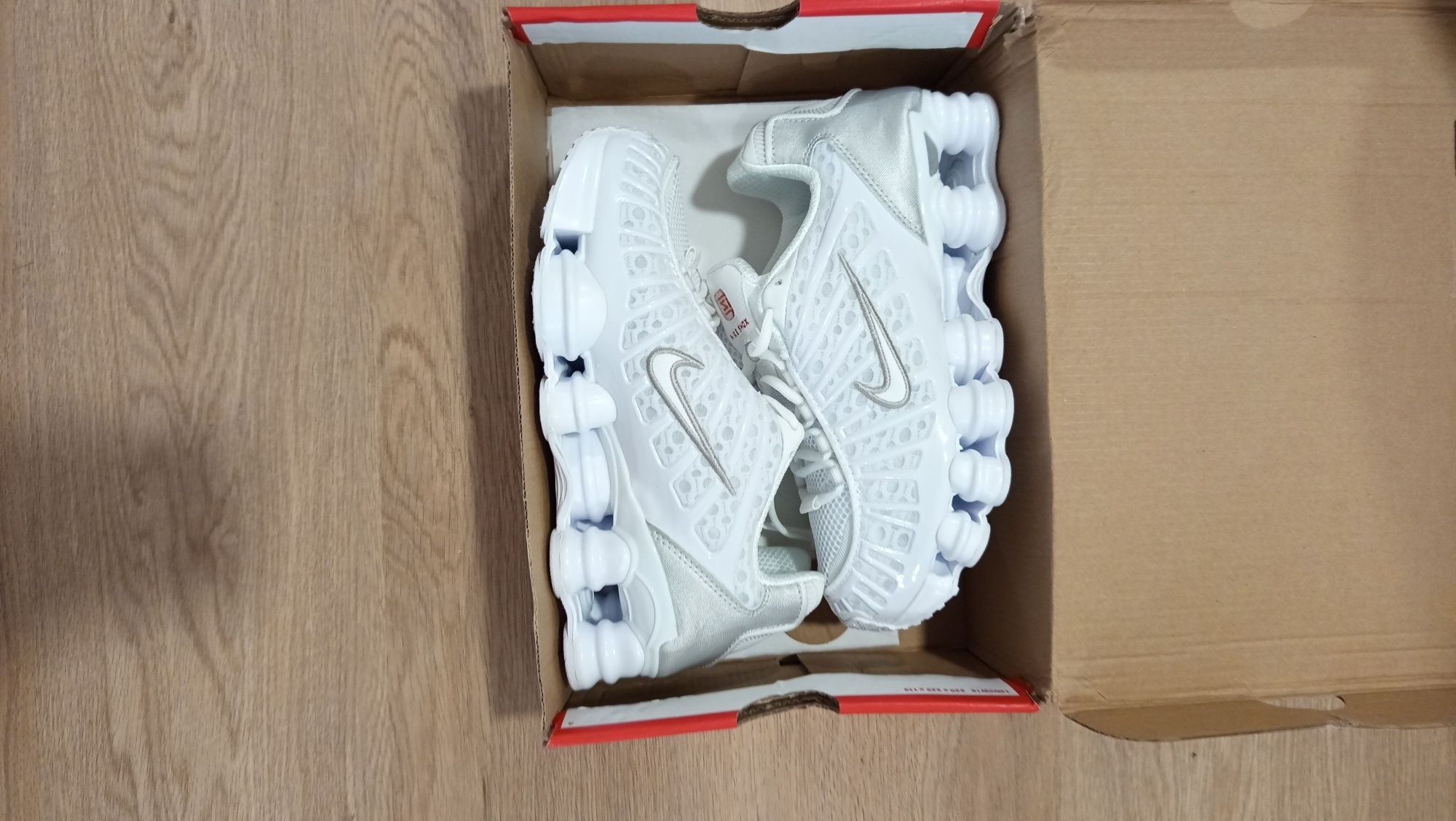 Nike shox branco