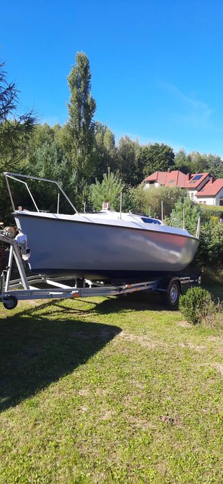 Jacht kabinowy Sasanka 620+ przyczepa +silnik elektryczny .Po remoncie