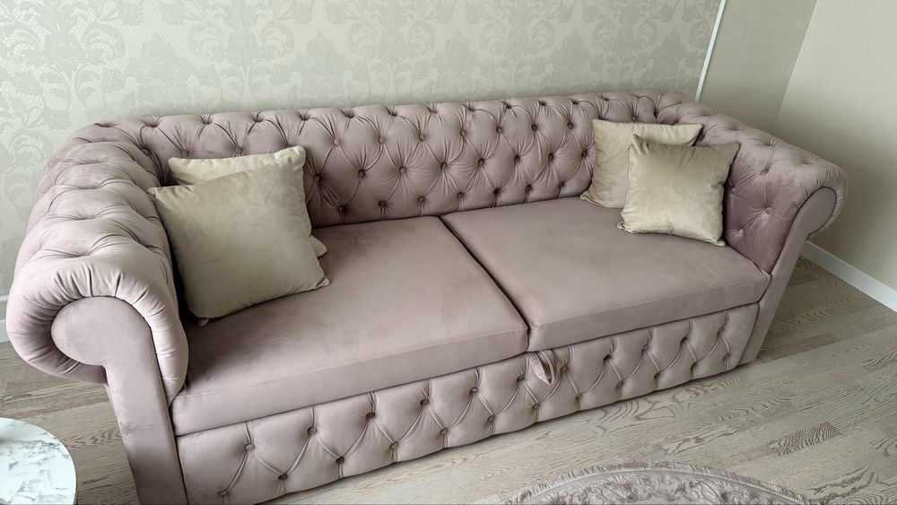 Диван честер в ідеальному стані, не використовувався, самовивіз