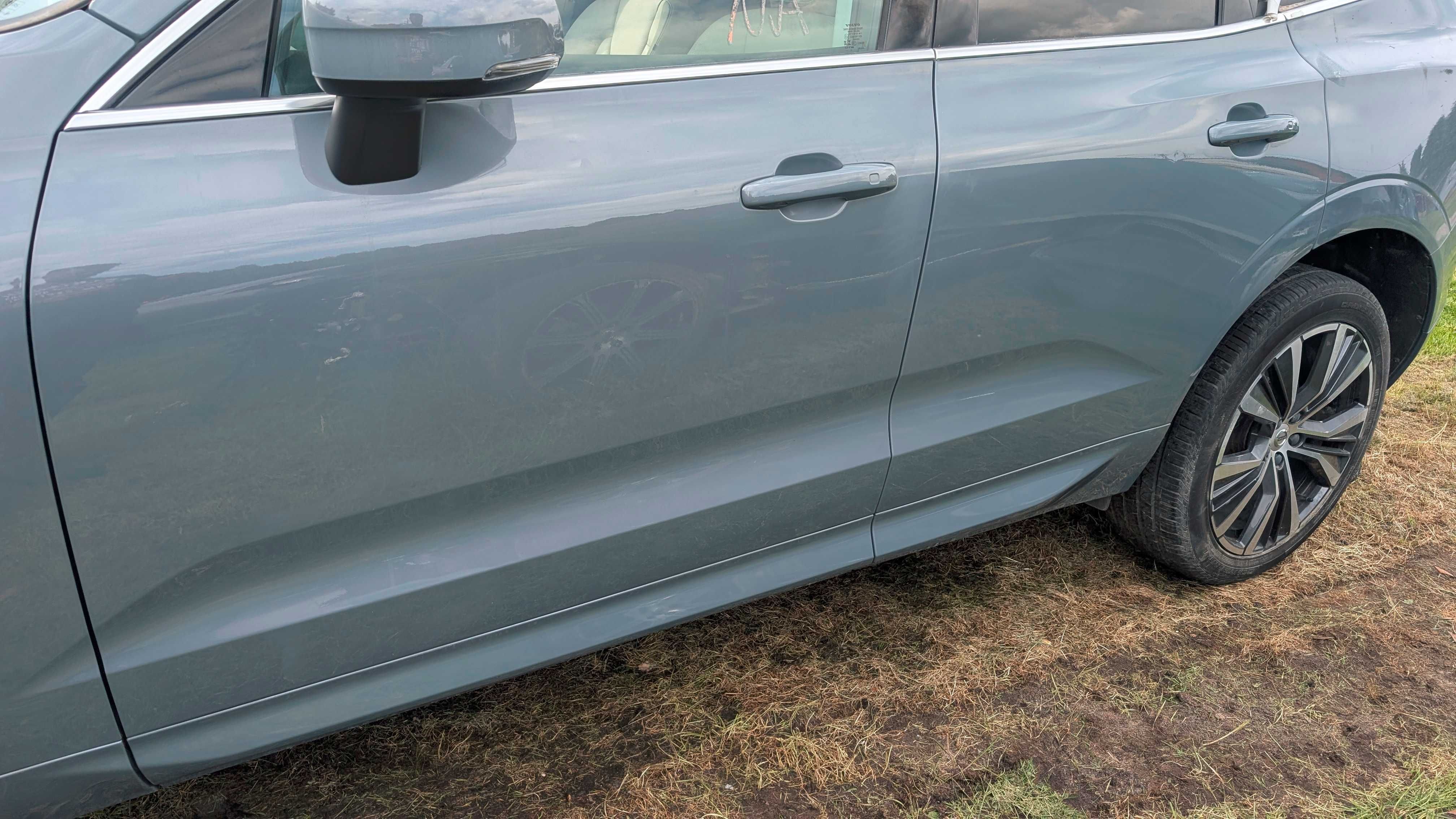 volvo xc60 II drzwi lewy przód przednie tył tylne 728