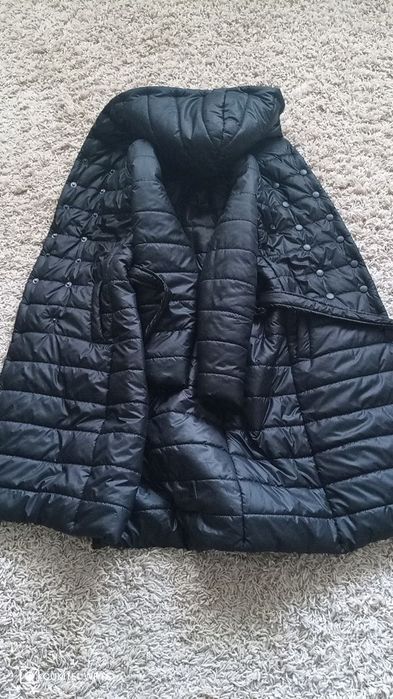 Жіноче демісезонне пальто