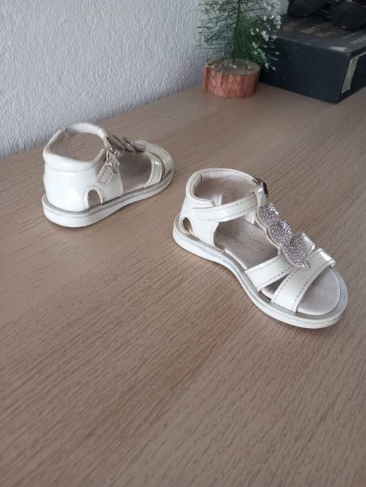 Sandálias Tamanho 20