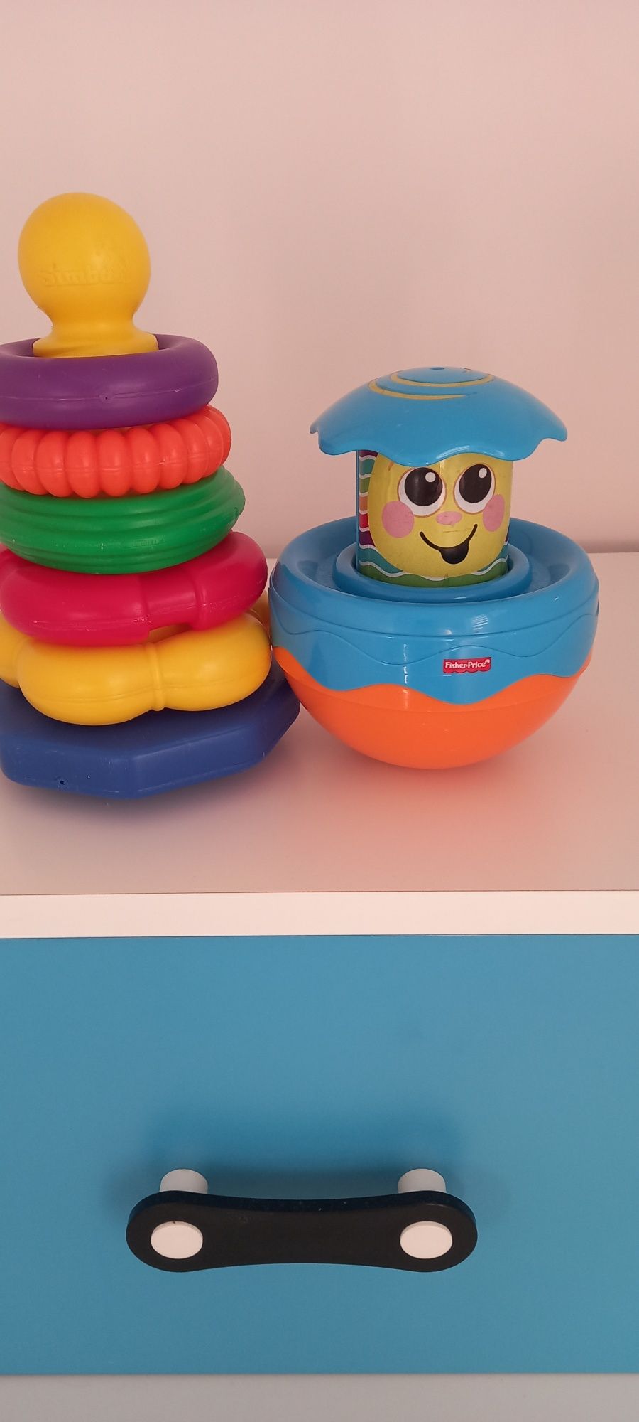 zabawki hula kula Fisher Price i piramida Simba