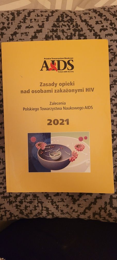 Zasady opieki nad osobami zakażonymi HIV 2021