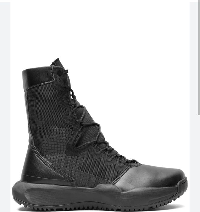 Botas taticas nike SFB 1